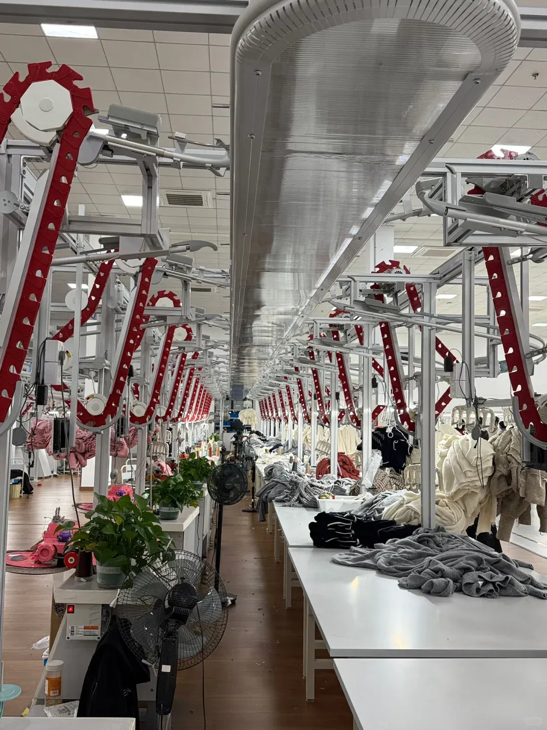 Trzy typy próbek produktów fabrycznych